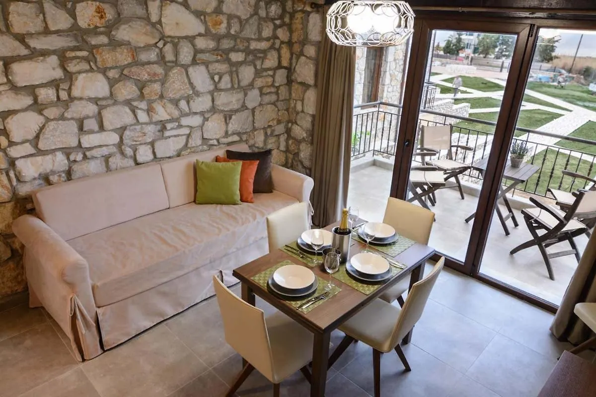Nico E Marie Seaside, Nilie Hospitality Mgmt Aparthotel Toroni